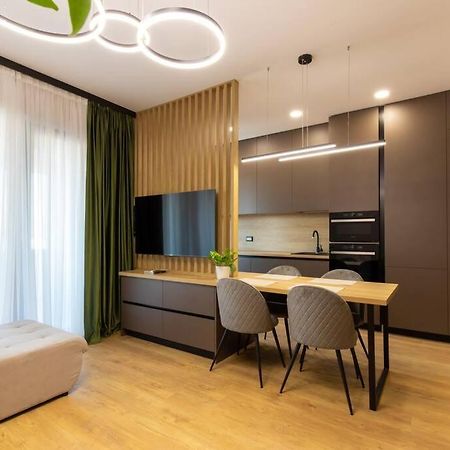 Elegant 2 Bedroom Retreat Bucarest Exterior foto